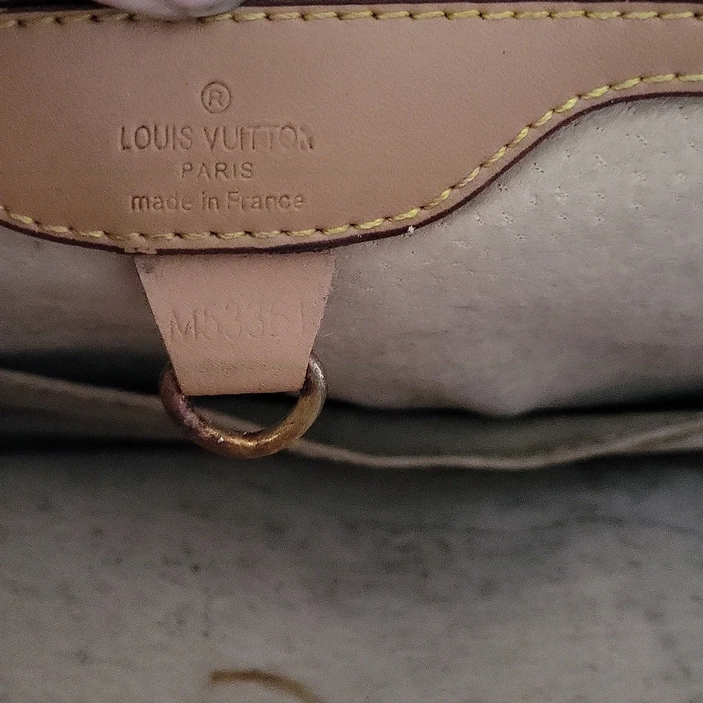LV Logo briefcase damaged. Peefect For Crafting